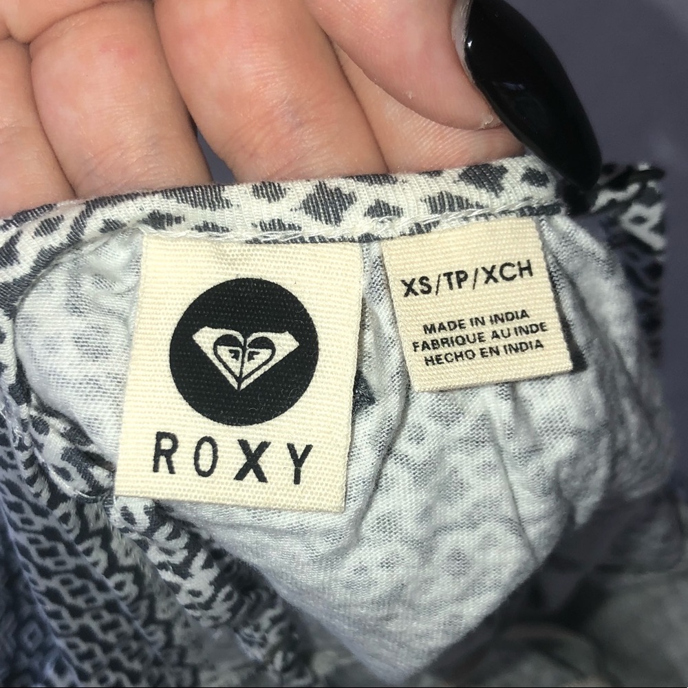 XS Roxy Detailed Tank Top - Picture 3 of 3